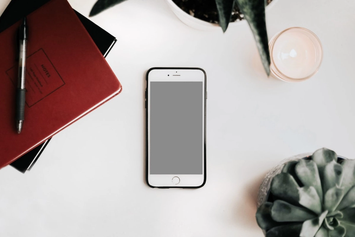 Minimalist Screens: Free Wallpapers for Your Smartphone and Desktop - The  Minimalists